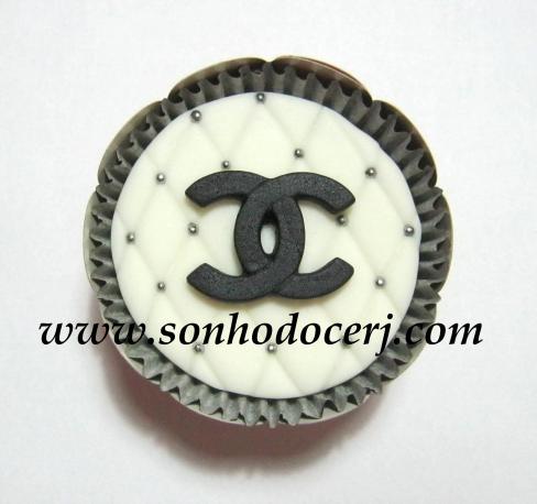 Blog_Cupcake_Chanel_Logo_ 016[2]