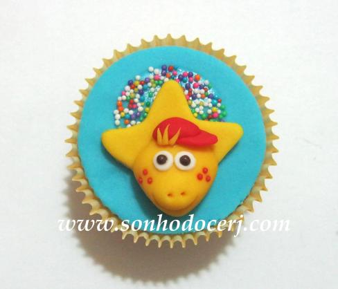 Blog_Cupcake_Barney_ 122[2]