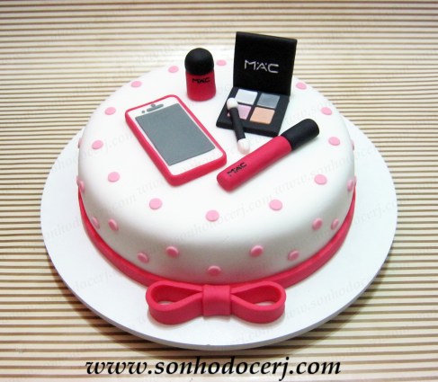 Blog_B279_Bolo_LaçoBolinhas_MaquiagemCelular_ 031[2]