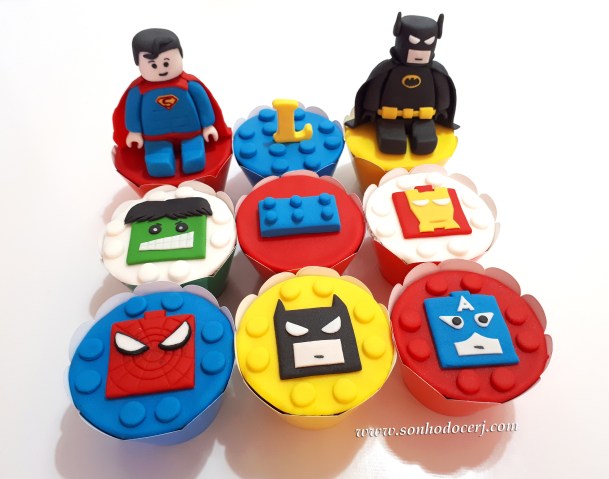 Blog_Cupcakes_Lego heróis_120142[2]
