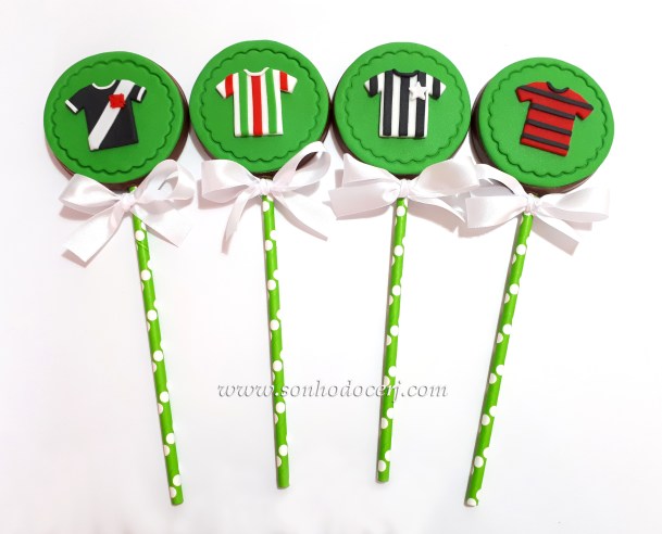 Blog_Pirulito chocolate_Futebol_122025[2]