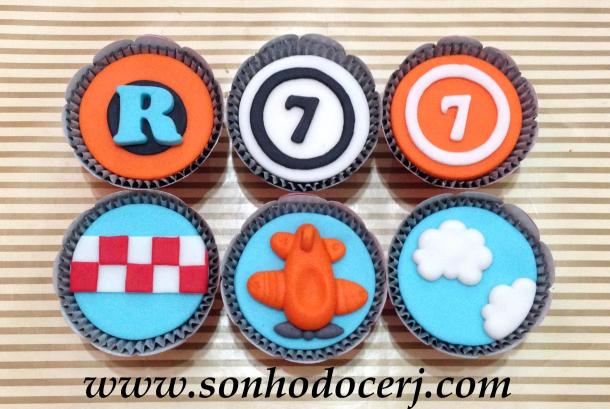 Blog_Cupcakes_Aviões_Disney_4065[2]