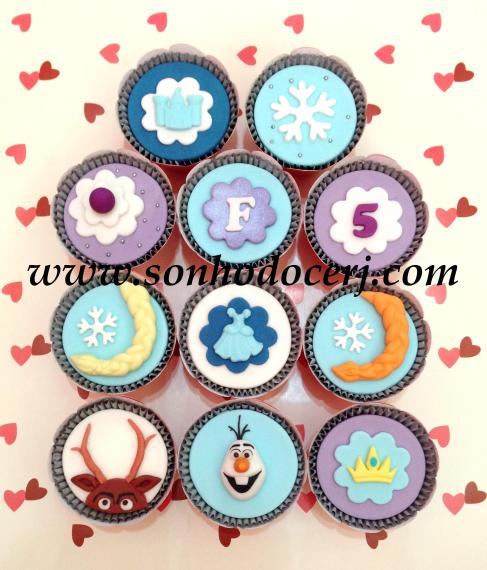 Blog_Cupcakes_Frozen_4671[2]
