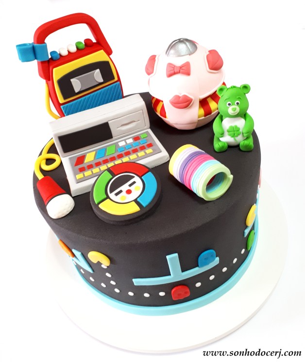 Blog_B182_Bolo Anos 80_Brinquedos_151832[2]