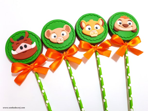 Blog_Pirulito chocolate_rei leão_100139[2]