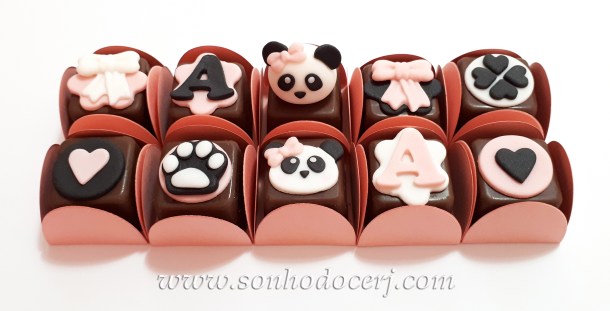 Blog_Bombom modelado_panda_103025[2]